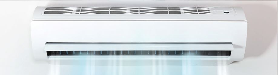 What is R32 gas used in air conditioners and what advantages does it have?